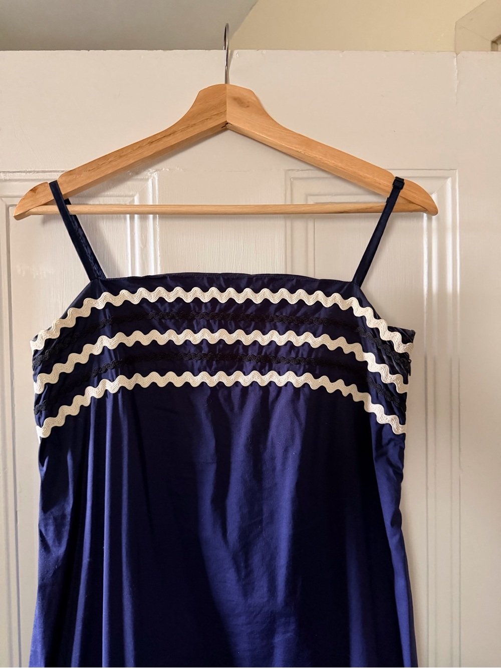 Vineyard Vines Navy Strapless Dress with White Rickrack Trim